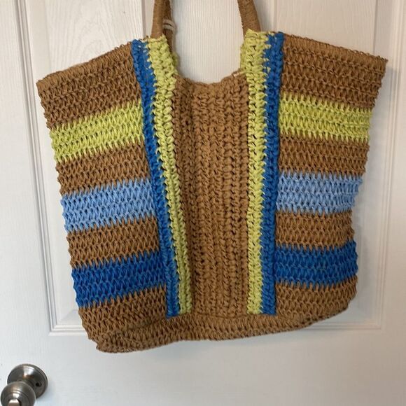 shore thing-woven beach bag with shell tassel- blue and green - Picture 5 of 8